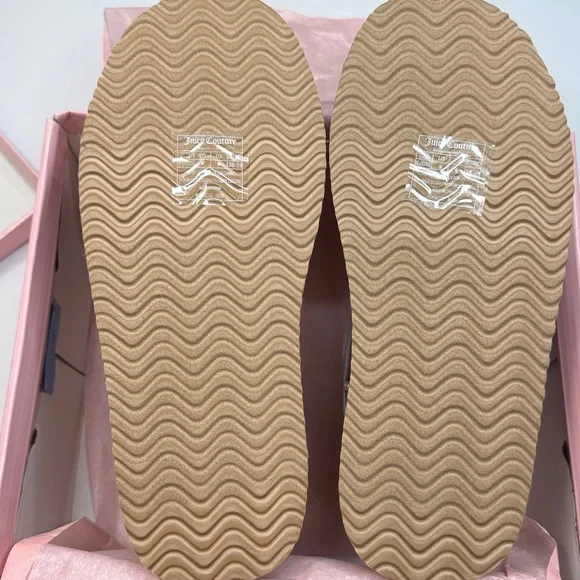 Juicy Couture WOMEN'S OLDEN FUR BOOTIES - Picture 7 of 8